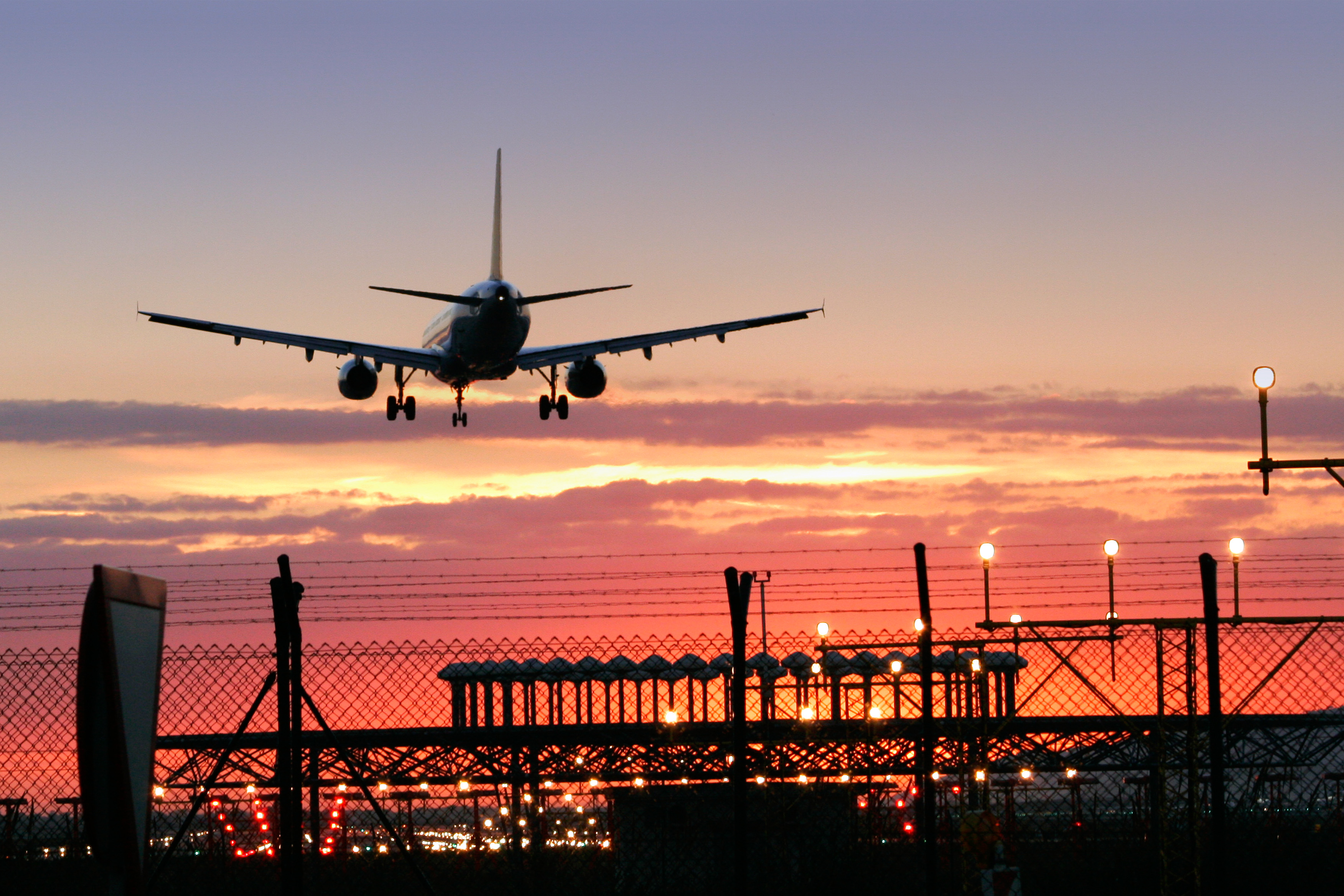 Real Exchanges Between Pilots And Control Towers